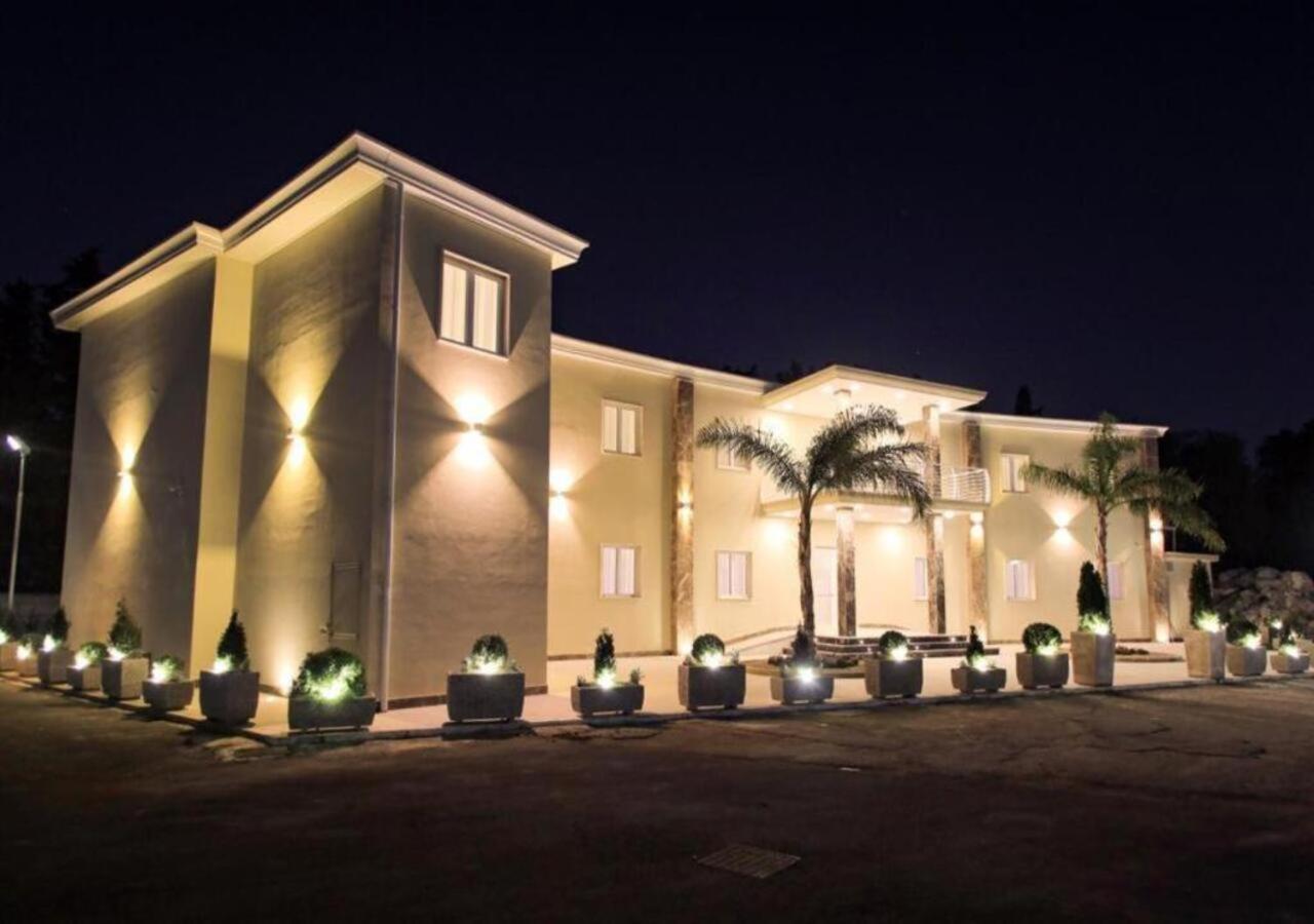 Hotel Holiday Foggia Extérieur photo