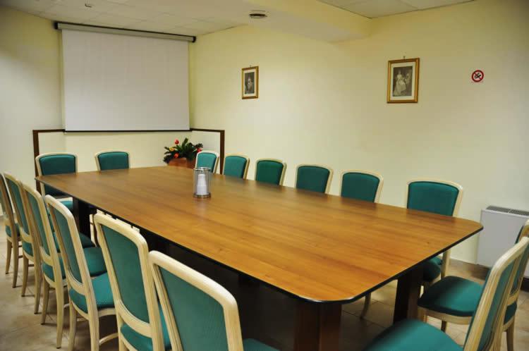 Hotel Holiday Foggia Extérieur photo
